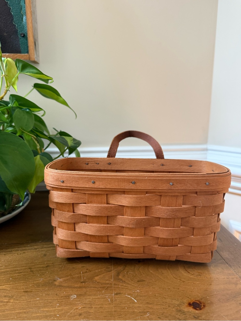 1990 Longaberger vintage Medium Key Basket woven leather handle cottagecore EUC